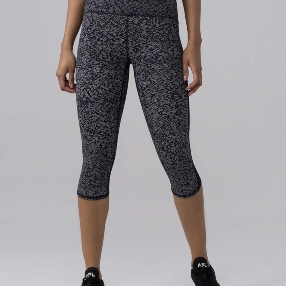 Lululemon Athletica Gray Patterned Leggings